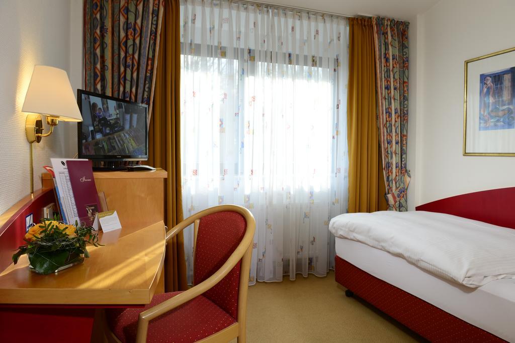 Hotel Spiegel Cologne Extérieur photo