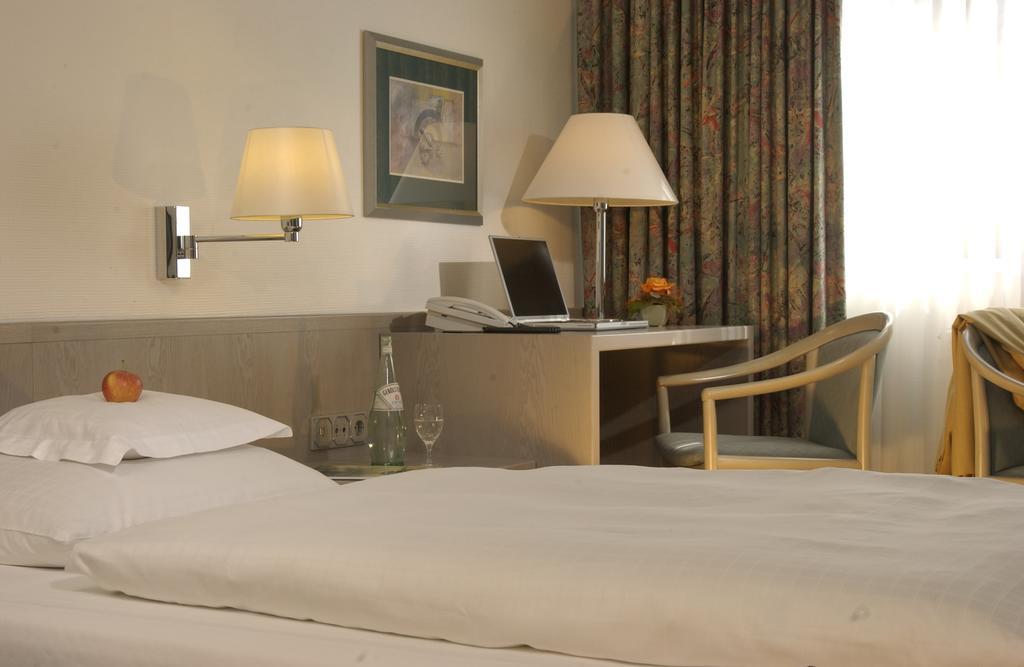 Hotel Spiegel Cologne Extérieur photo